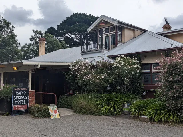 Radio Springs Hotel Bed & Breakfast