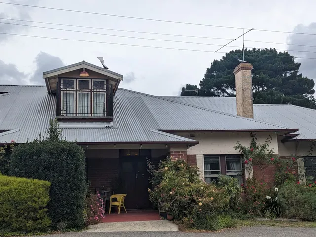 Radio Springs Hotel Bed & Breakfast