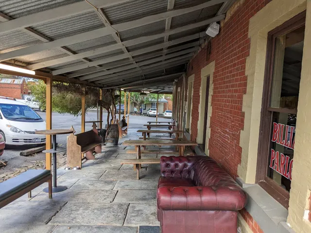 The Kangaroo Hotel