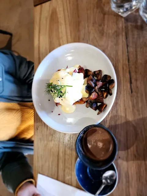 Mansfield Coffee Merchant.
