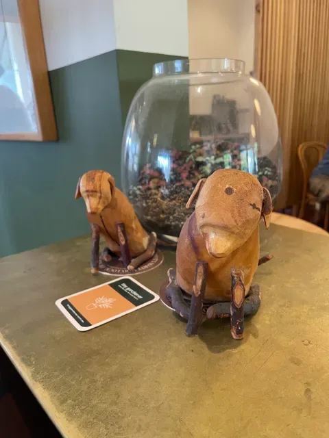 Mahob at Moo's