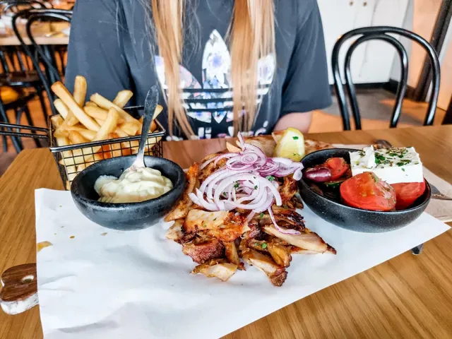 10 Greek Plates