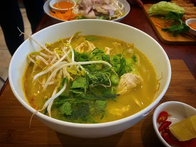 2 fat ducks Vietnamese Cuisine