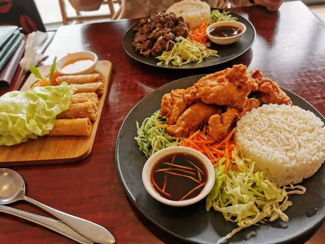 2 fat ducks Vietnamese Cuisine