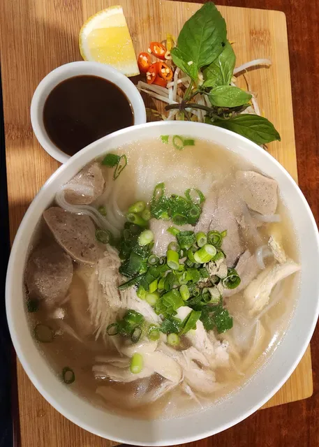 2 fat ducks Vietnamese Cuisine