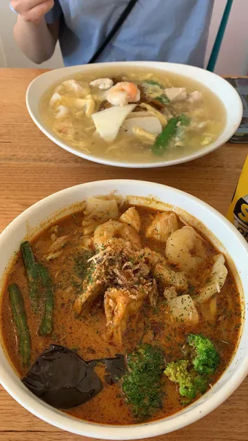 4 Seasons Laksa