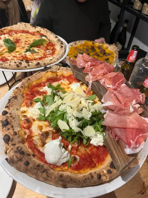 π48h Pizza e Gnocchi Bar - Elsternwick Restaurant