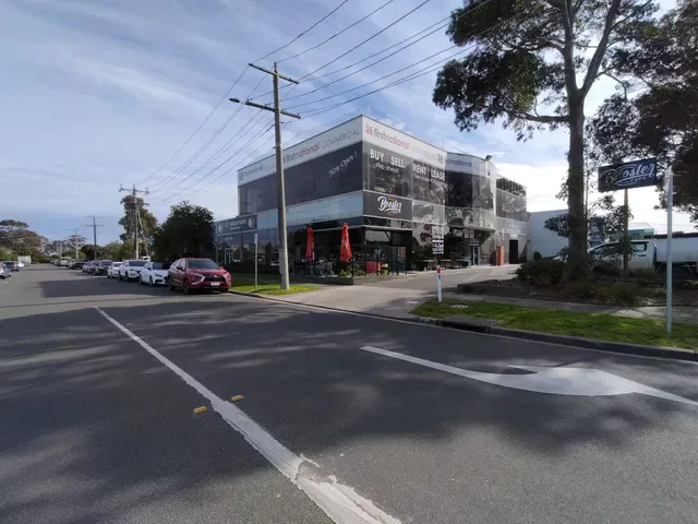 501 Booster Cafe & Bistro