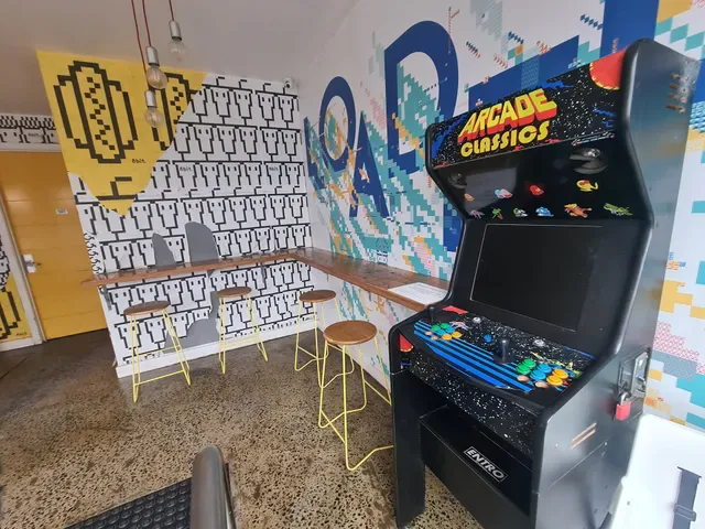 8bit.