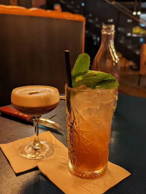 A Cut Above Bar and Grill