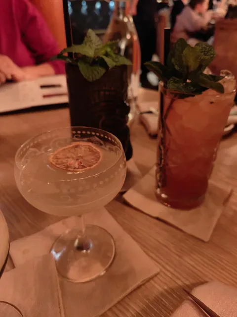 A Cut Above Bar and Grill