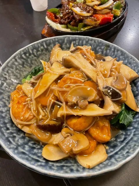 Angie's Dumpling Bar-The Glen