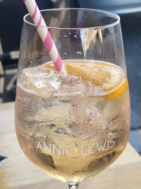 Annie Lewis Winehouse