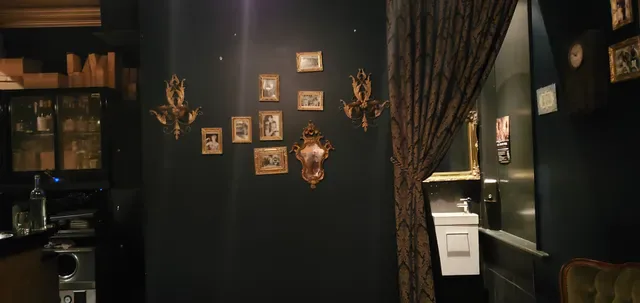 Antique Bar