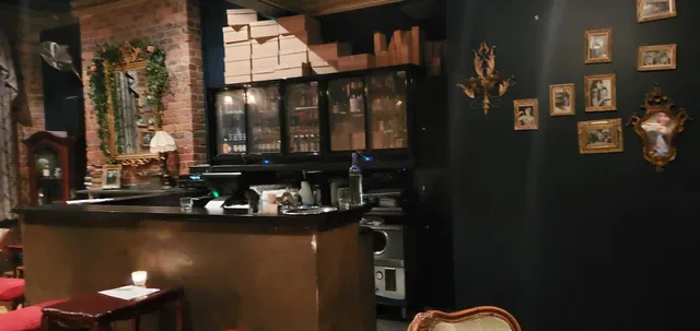 Antique Bar