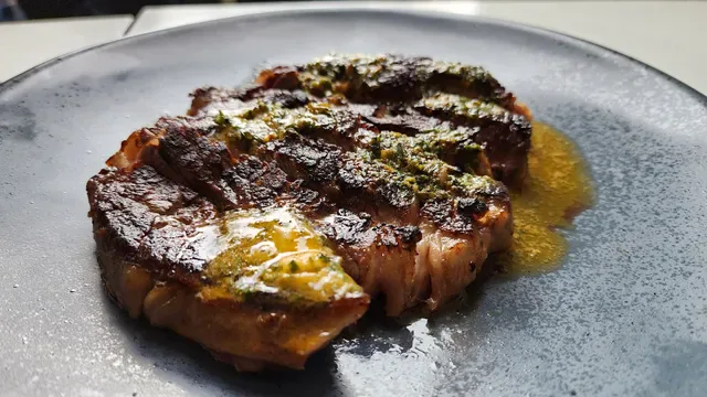 Astoria Bar Kè Grill
