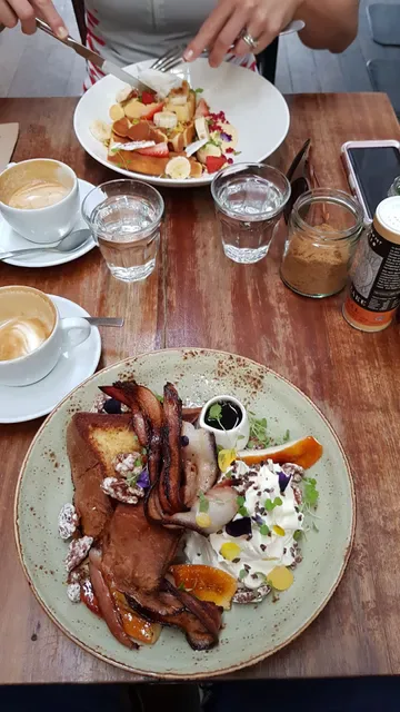 Auction Rooms Cafe | Coffee North Melbourne