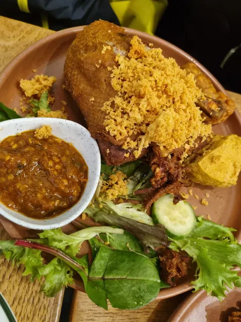 Ayam Penyet Ria