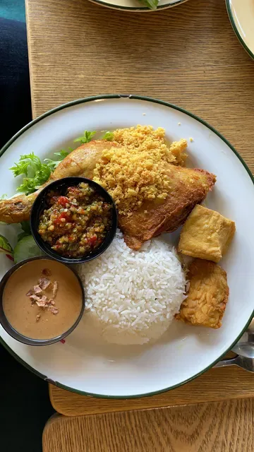 Ayam Penyet Ria