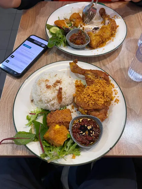 Ayam Penyet Ria