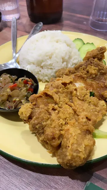 Ayam Penyet Ria