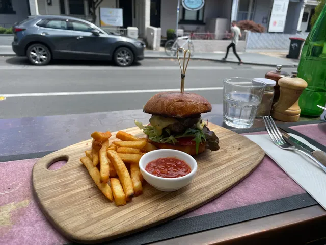Babble Bar & Cafe
