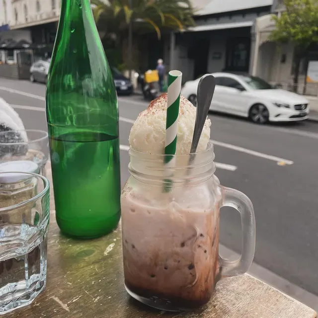 Babble Bar & Cafe