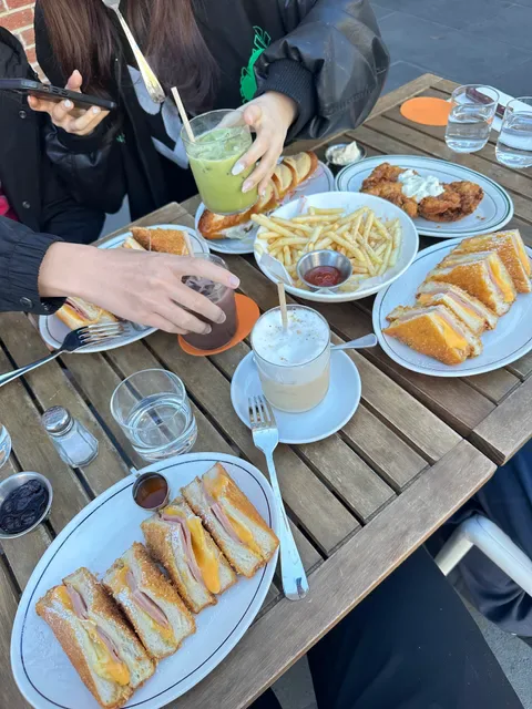Baguette Studios