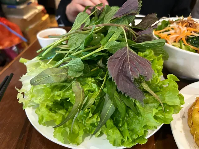Bánh Xèo Tay Do Vietnamese Restaurant