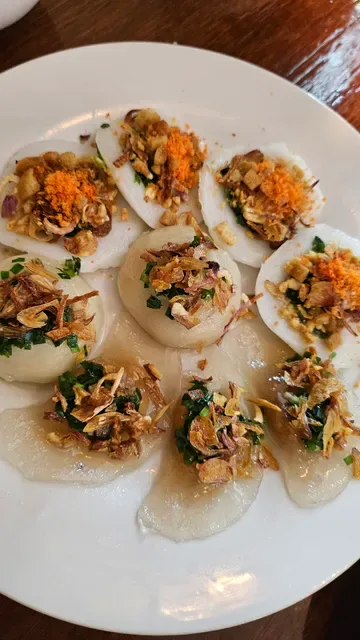 Bánh Xèo Tay Do Vietnamese Restaurant