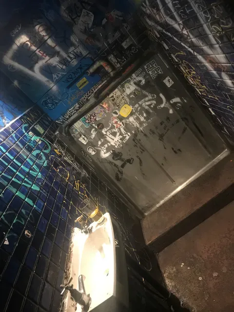 Bar Open