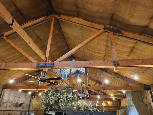 Barn & Co.