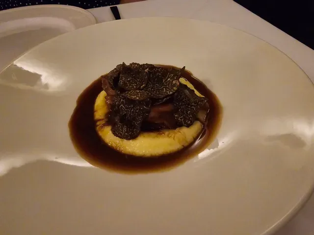 Bau Bau Dining