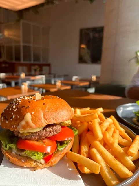 Bawa Cafe Hawthorn