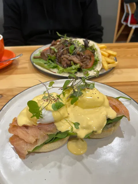 Bees Knees Cafe