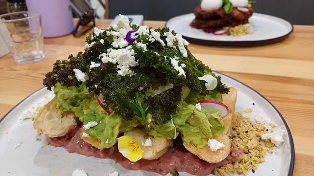 Bees Knees Cafe