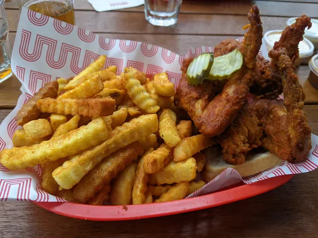 Belles Hot Chicken Fitzroy