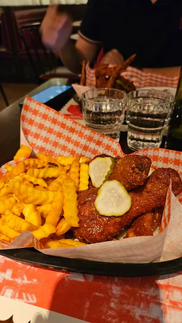 Belles Hot Chicken Melbourne CBD