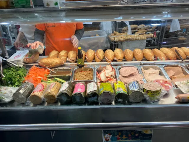 Ben Thanh Hot Bread & Cakes