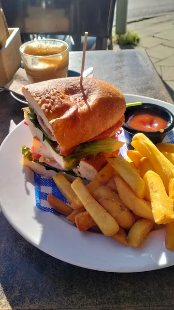 Bensons Café And Restaurant