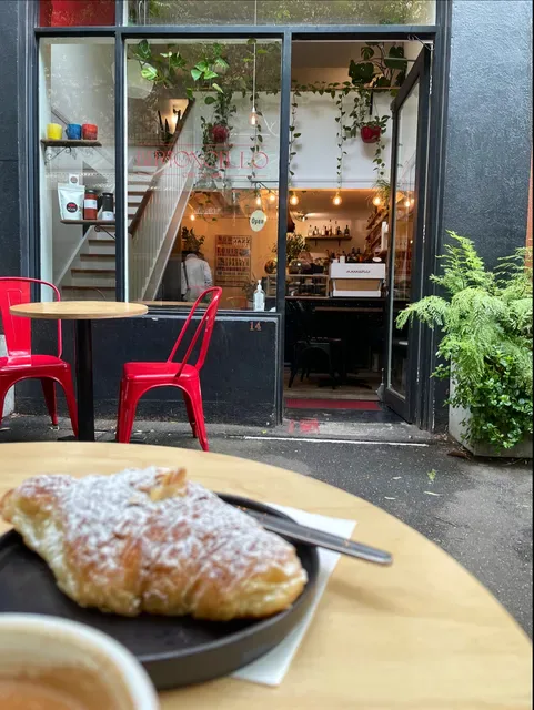 Bertoncello Cafe And Bar