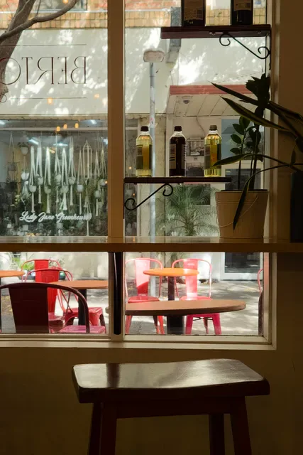 Bertoncello Cafe And Bar