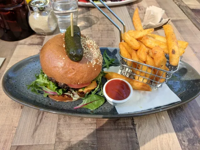 Best Mates Cafe