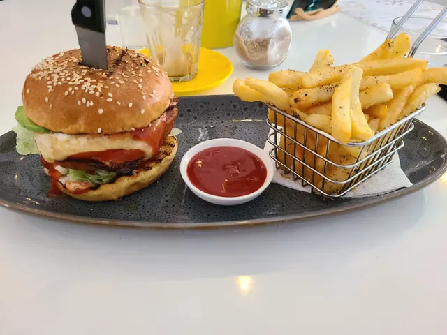 Best Mates Cafe