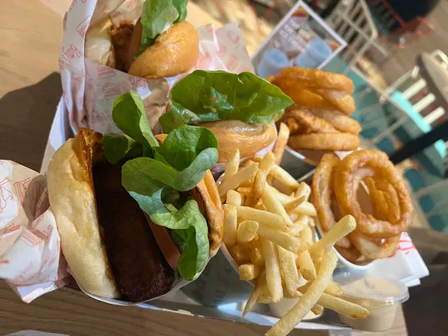 Betty's Burgers