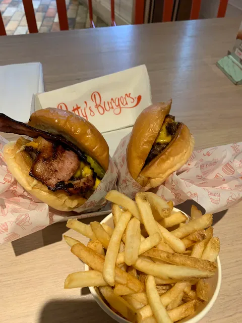 Betty's Burgers