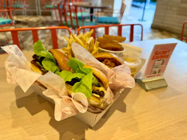 Betty's Burgers