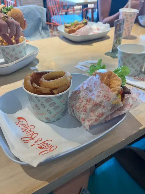 Betty's Burgers