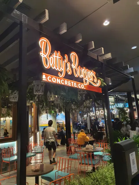 Betty's Burgers