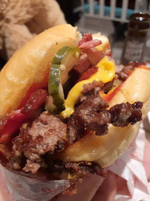 Betty's Burgers